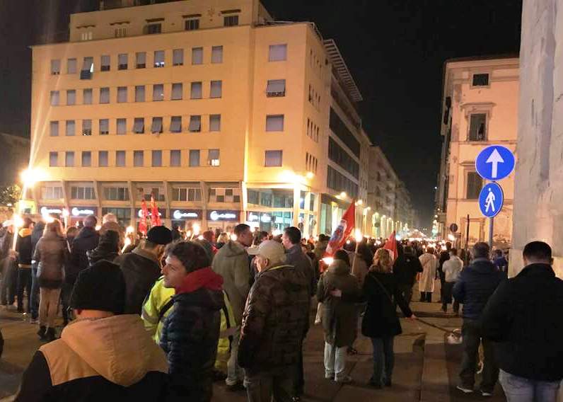 Porto Livorno esplosione