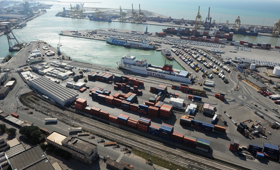 Porto Livorno terminal Lorenzini