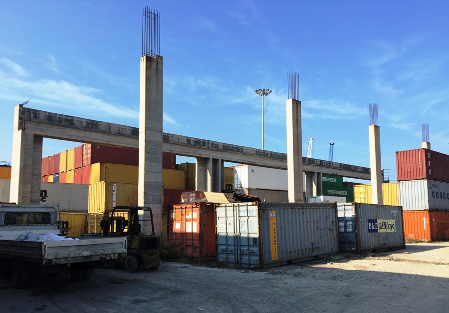 Porto Ancona muore colpito da cavo