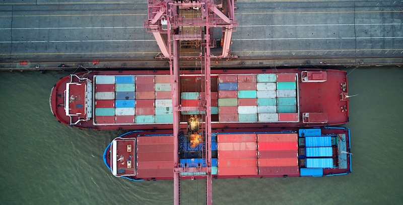 Nave container