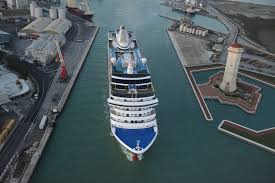 Torre Marzocco porto Livorno Livorno / Canale di accesso al porto: Nuovo progetto di allargamento e dragaggio