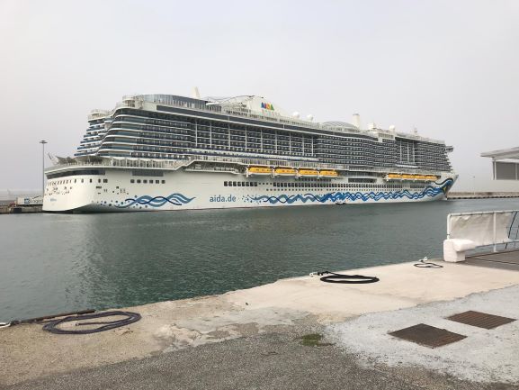 Navi GNL Aida Nova Carnival Porto Civitavecchia incentivi navi green
