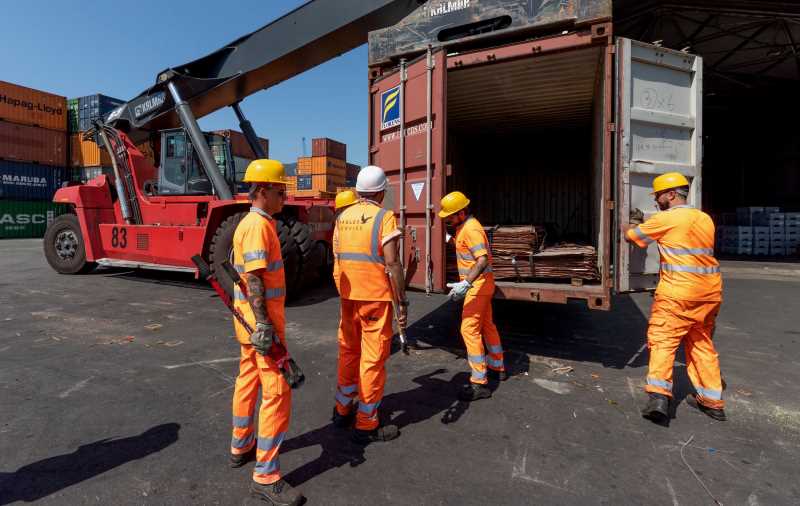 Lavoratori porto