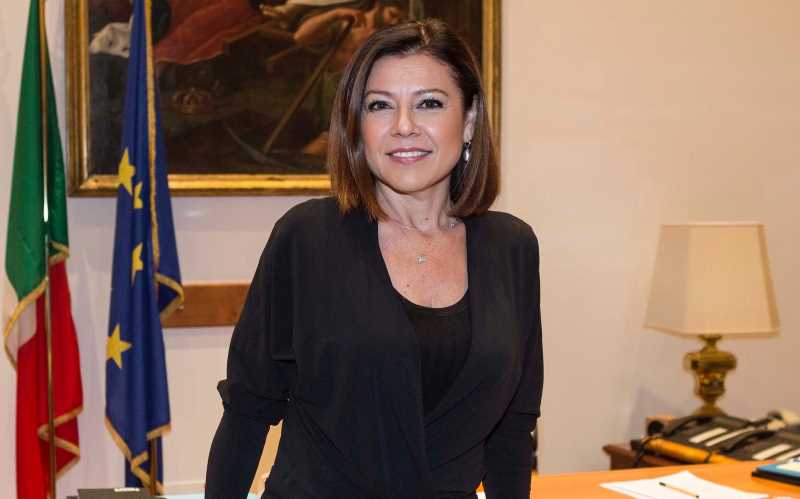 Paola DeMicheli