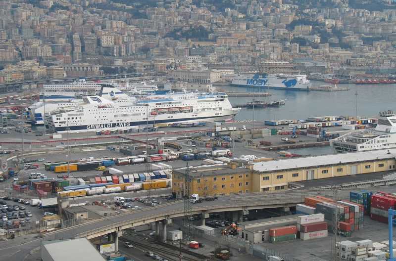 Genova traghetti