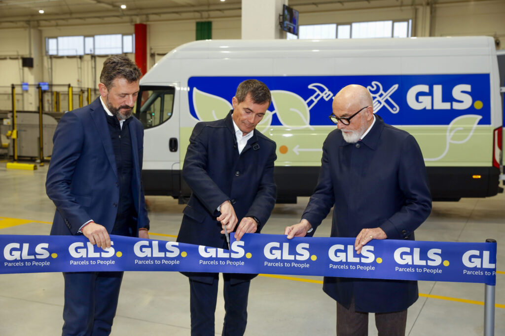 Taglio nastro GLS