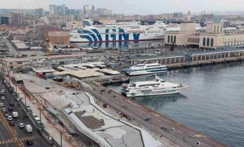 Tragico incidente nel porto di Napoli, muore marittimo a bordo del traghetto Gnv Antares