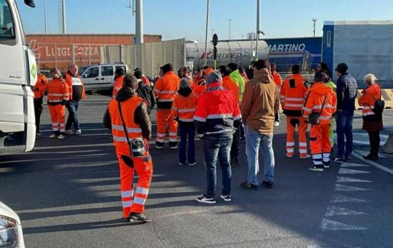 Sciopero porti
