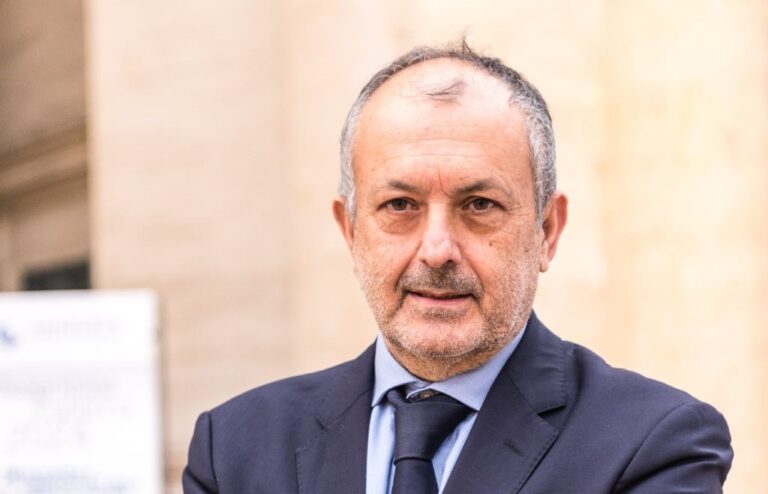 Dec Ruvo