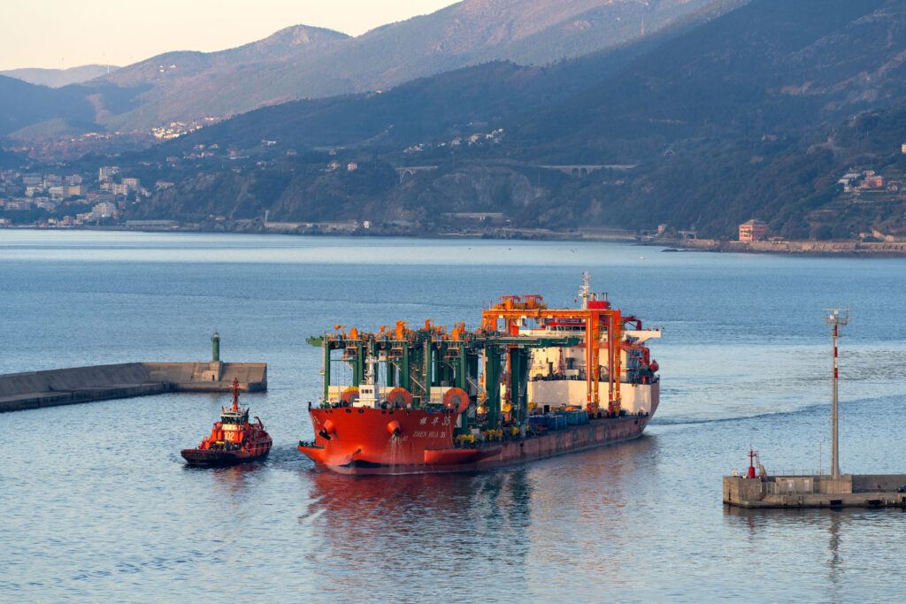 PSA GENOVA PRA nuove gru elettrice E RTG DSC5640 LE FOTO - Approdano a PSA Genova Pra' sei nuove gru di piazzale E-RTG 100% elettriche