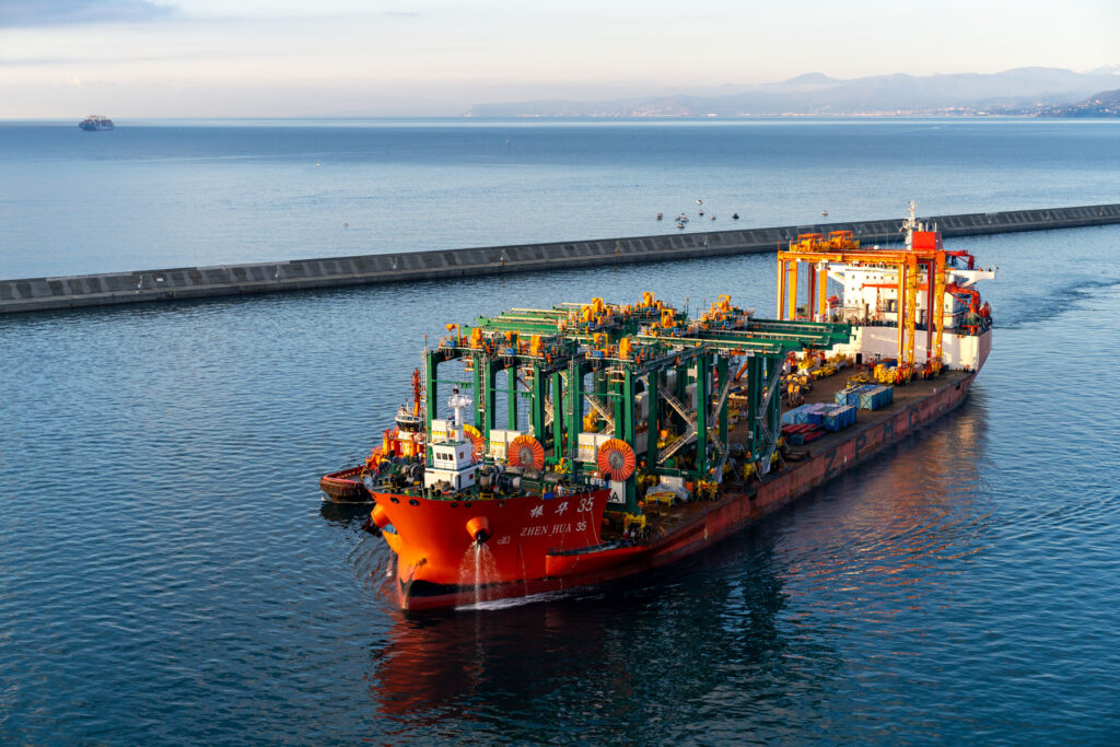 PSA GENOVA PRA nuove gru elettrice E RTG DSC5682 LE FOTO - Approdano a PSA Genova Pra' sei nuove gru di piazzale E-RTG 100% elettriche