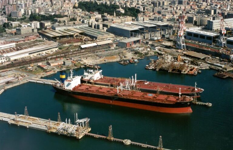 petroliera Genova